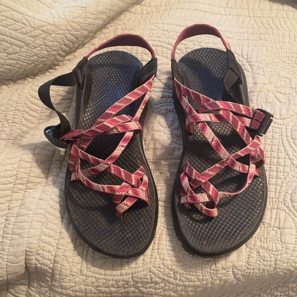 Chacos size 8